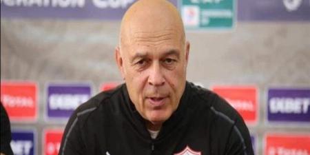 أحمد عيد عبدالملك: الزمالك يحتاج 4 صفقات.. وجروس لا يثق في البدلاء