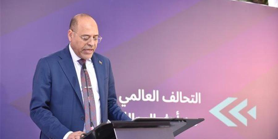 محمد جبران: قانون العمل الجديد أقر ضوابط خاصة بمكافأة نهاية الخدمة