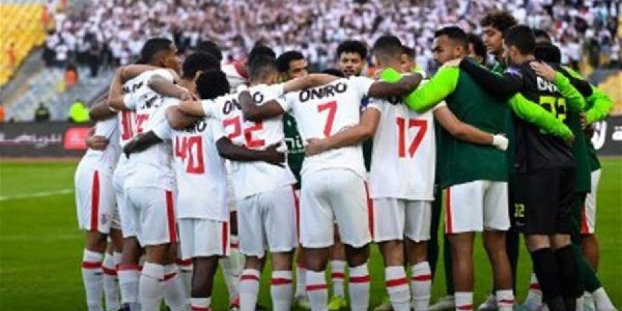 تأخر صرف مقدمات عقود اللاعبين يثير أزمة في الزمالك