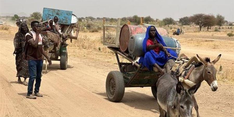 حماية المدنيين بالسودان في خطر.. قصف مخيم زمزم ينذر بكارثة إنسانية