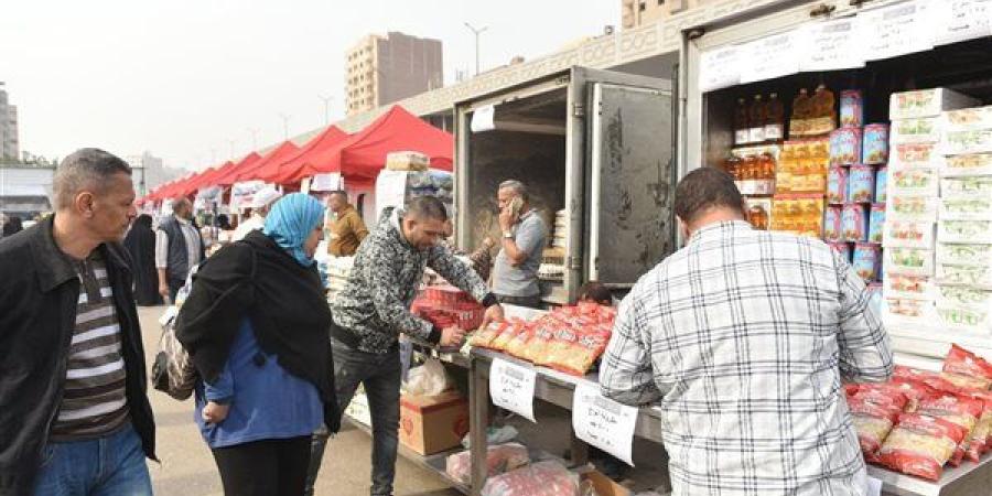 توفير السلع بأسعار مخفضة.. افتتاح "سوق اليوم الواحد" بمنطقة المرج