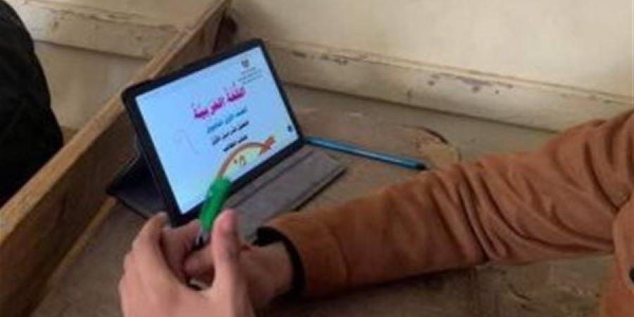 عاجل.. تنبيه جديد من "التعليم" بشأن توزيع التابلت في المدارس