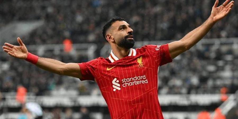 محمد صلاح لاعب شهر نوفمبر فى البريميرليج معادلًا رونالدو وجيرارد