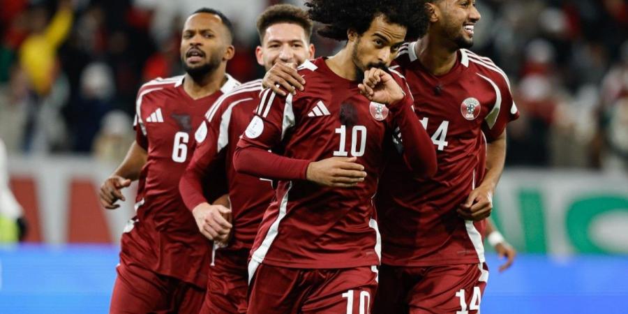 أكرم عفيف يفتتح التسجيل لصالح المنتخب القطري أمام الإمارات