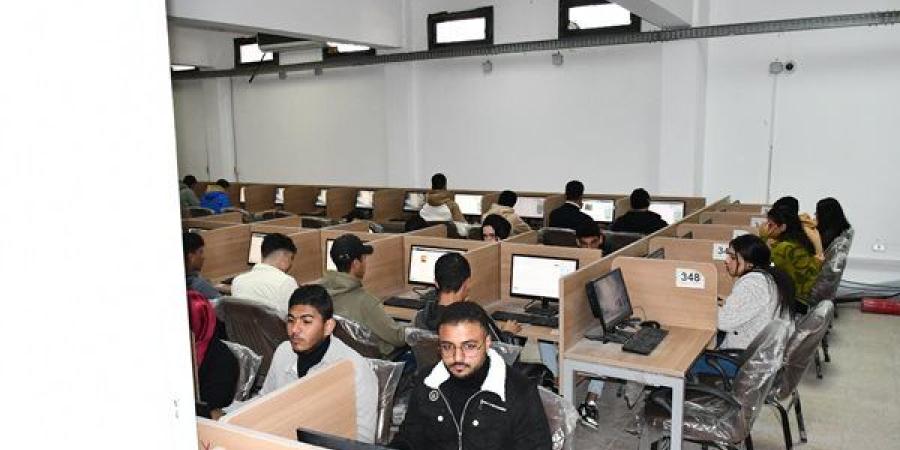 إنطلاق أول تجربة للامتحانات الإلكترونية ببيطري قناة السويس