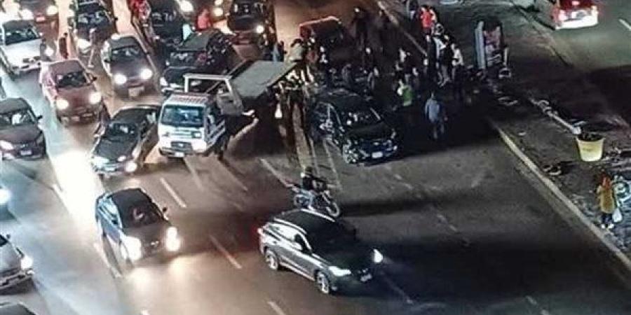 إصابة فتاة بغيبوبة وسقوط عامود إنارة في حادث تصادم مروع بالإسكندرية