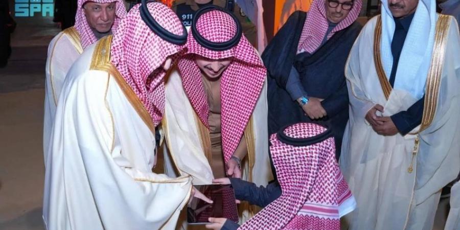 السديري يفتتح مهرجان الخرج الأول للتمور والقهوة السعودية