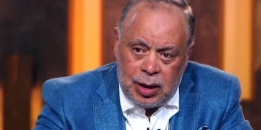 أشرف زكى يدافع عن عمر متولى وأحمد فتحى فى "أزمة شكرى سرحان" (خاص)