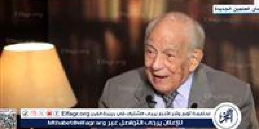 "رشوان توفيق يعود للتعاون مع ياسمين عبد العزيز بعد 27 عامًا في مسلسل 'وتقابل حبيب'"