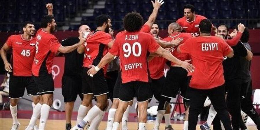 منتخب مصر بالزي الأحمر في مواجهة أيسلندا ببطولة العالم لكرة اليد