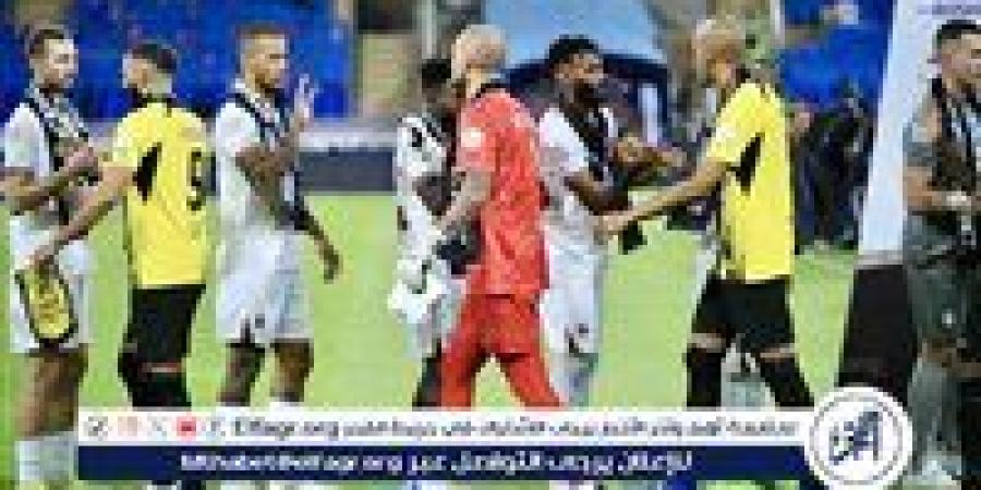 بقيادة بنزيما.. تشكيل اتحاد جدة الرسمي أمام ضمك في دوري روشن السعودي