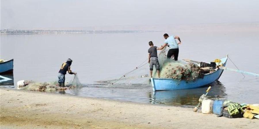 "ردّت فيها الروح".. آراء وفرحة الصيادين بعودة بحيرة قارون